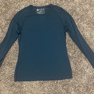 Women’s Figs medium Salta performance underscrub in Pacific blue